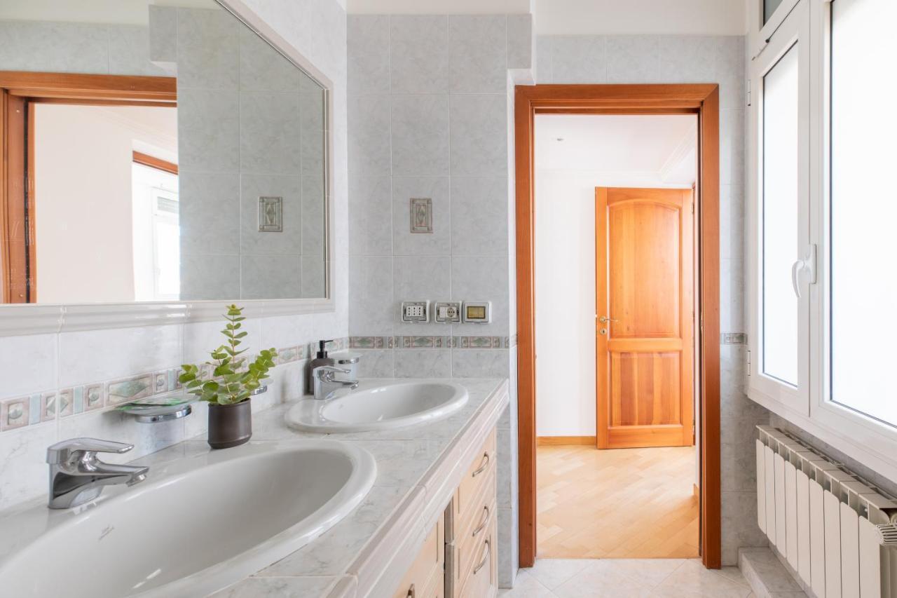 Apartment Iflat Spacious Penthouse Near The Vatican City Rom